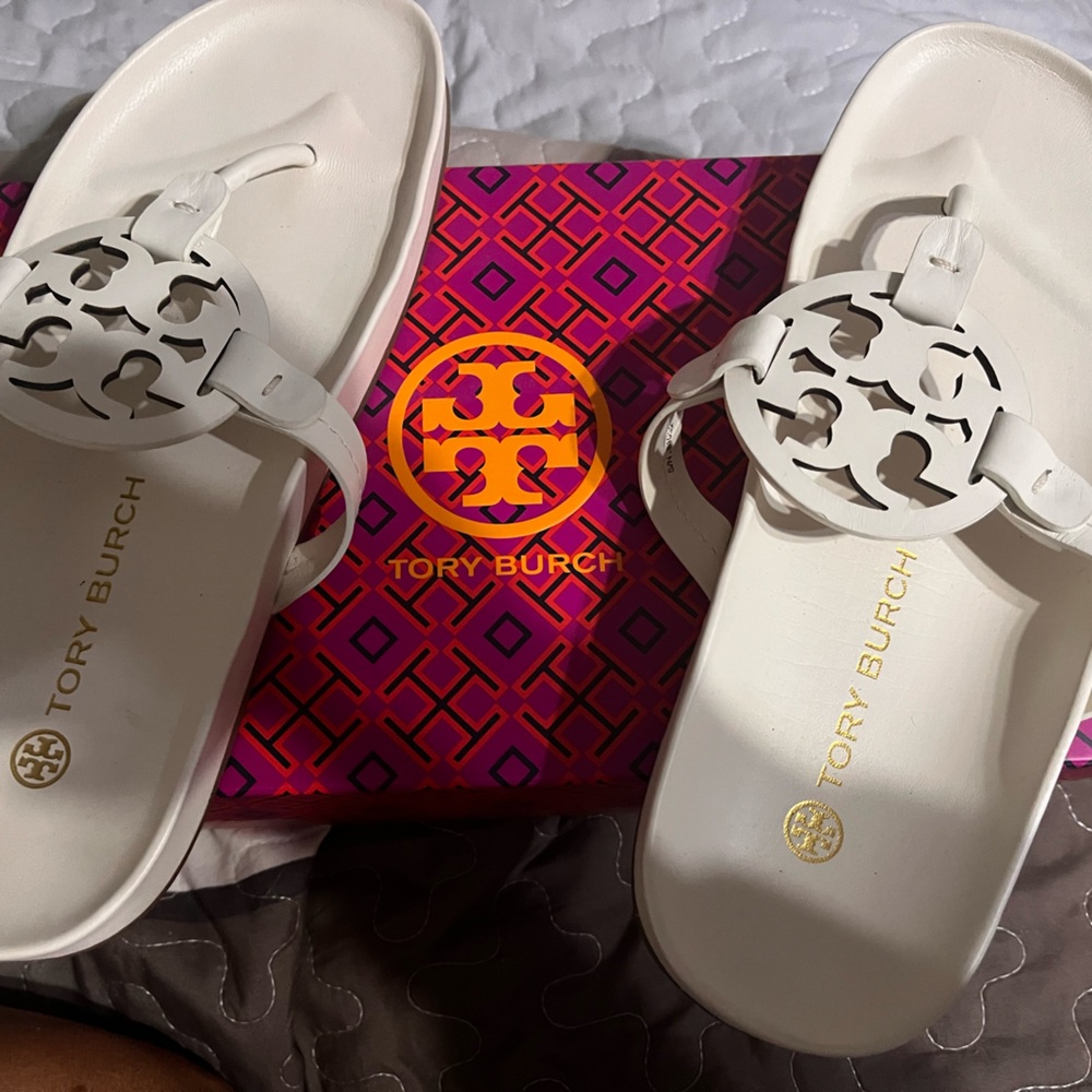 Tory Burch Miller Cloud Size 9